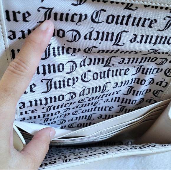 Juicy🍊 Couture "Brighter Than A Diamond"💎 Flap Wristlet - NWT - Picture 5 of 16